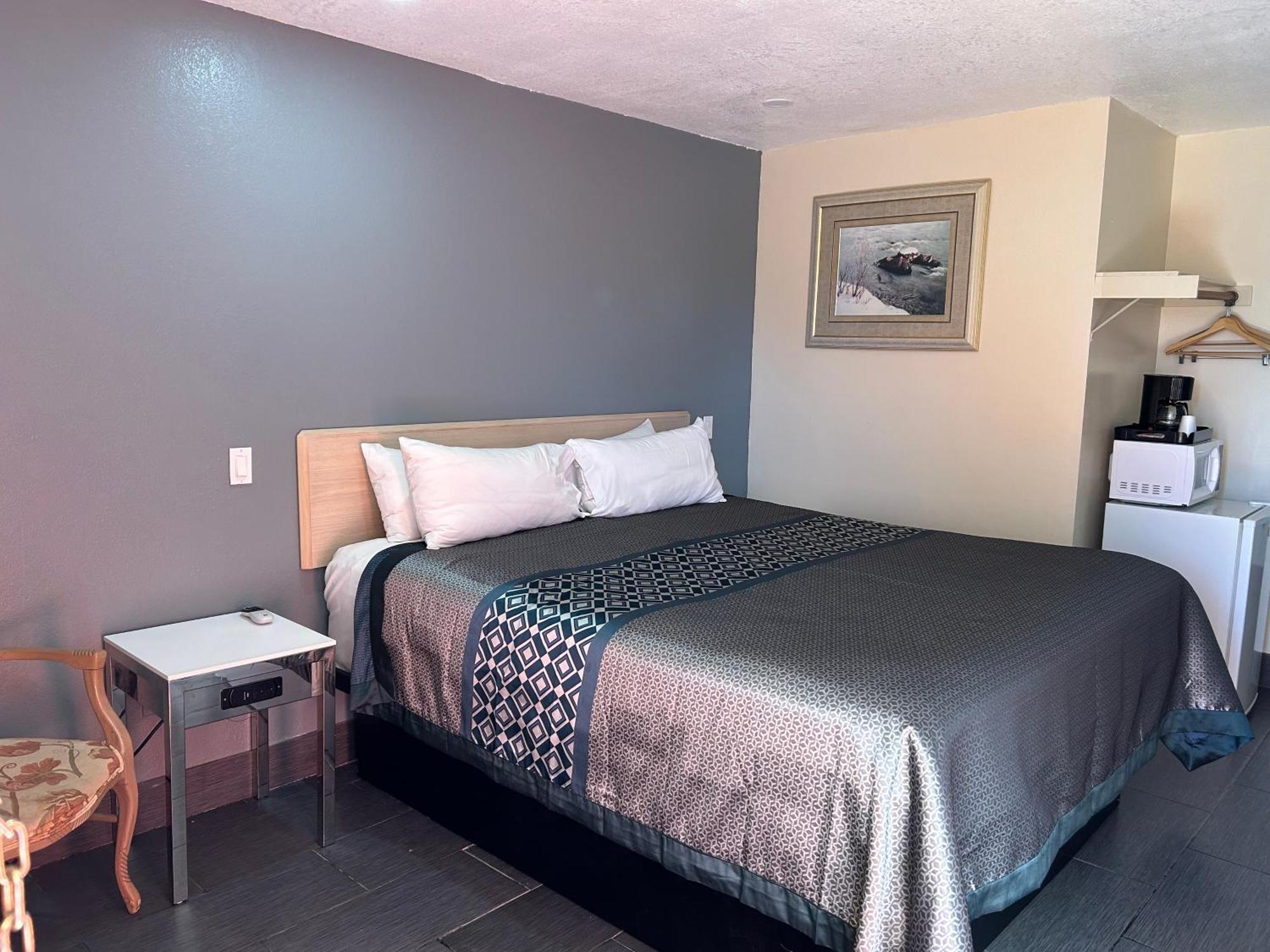 California Inn Hotel And Suites Adelanto Us 395 Dış mekan fotoğraf