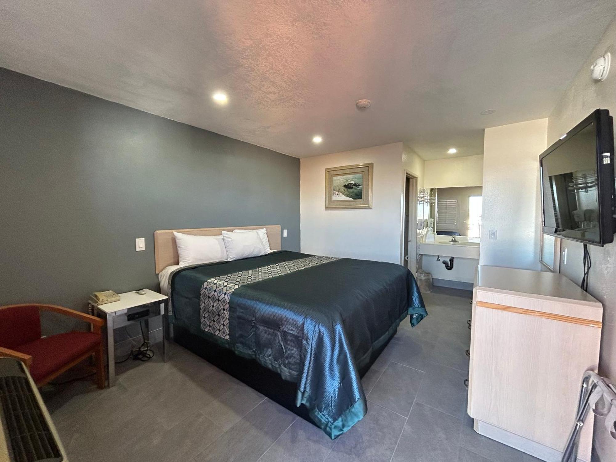 California Inn Hotel And Suites Adelanto Us 395 Dış mekan fotoğraf